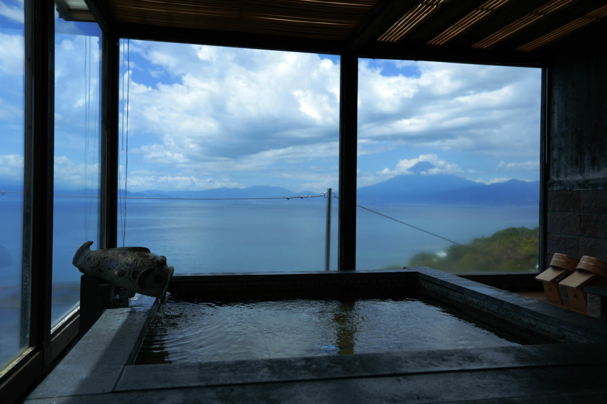 Umi-No-Hotel Isaba Нумадзу Экстерьер фото